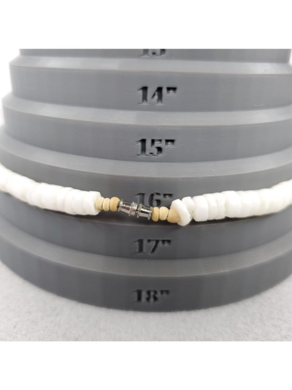 Vintage Heishi Beaded Shell Necklace Surfer Tiki Boho Choker 16" - Picture 5 of 5